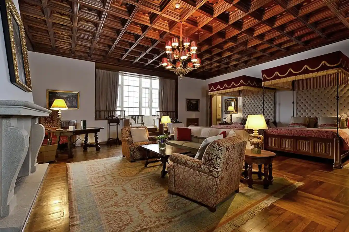 Parador-Reis-Catolicos